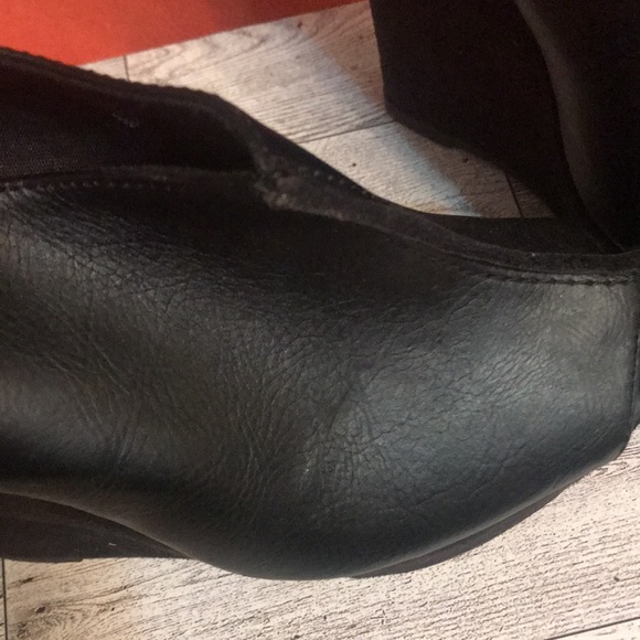 Black leather and suede platform heels - Picture 2 of 4